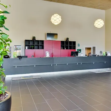 Tamia - 100m To The Fjord By Interhome Gråsten